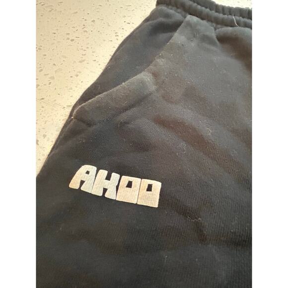 AKOO Black & White Shorts - Men's XL - Great Condition! - Picture 5 of 6